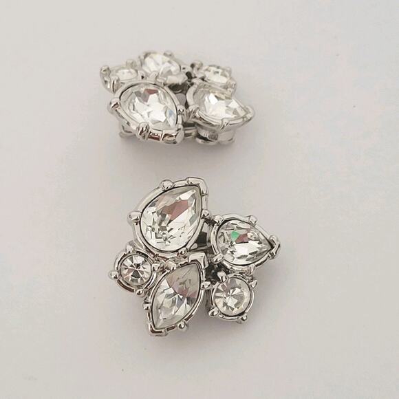 Swarovski Silver Tone Crystal Clear Cluster Button Clip On Earrings - Picture 2 of 6
